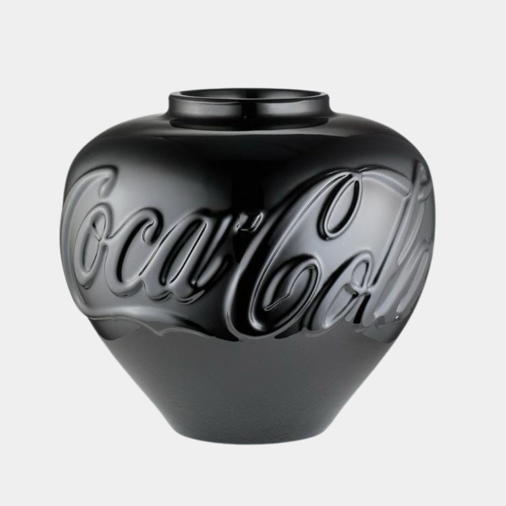 Ai Weiwei, Vase (Black), 2024